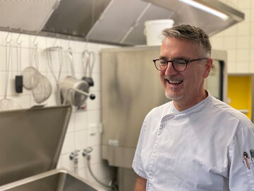 Thomas Mengeringhaus in seiner Küche