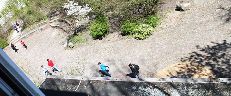 Schulsozialarbeit an der Schule am Wildgarten, Grundschule und Schule der Sekundarstufe I mit dem Förderschwerpunkt „Lernen“, Berlin Treptow-Köpenick, Schulhof